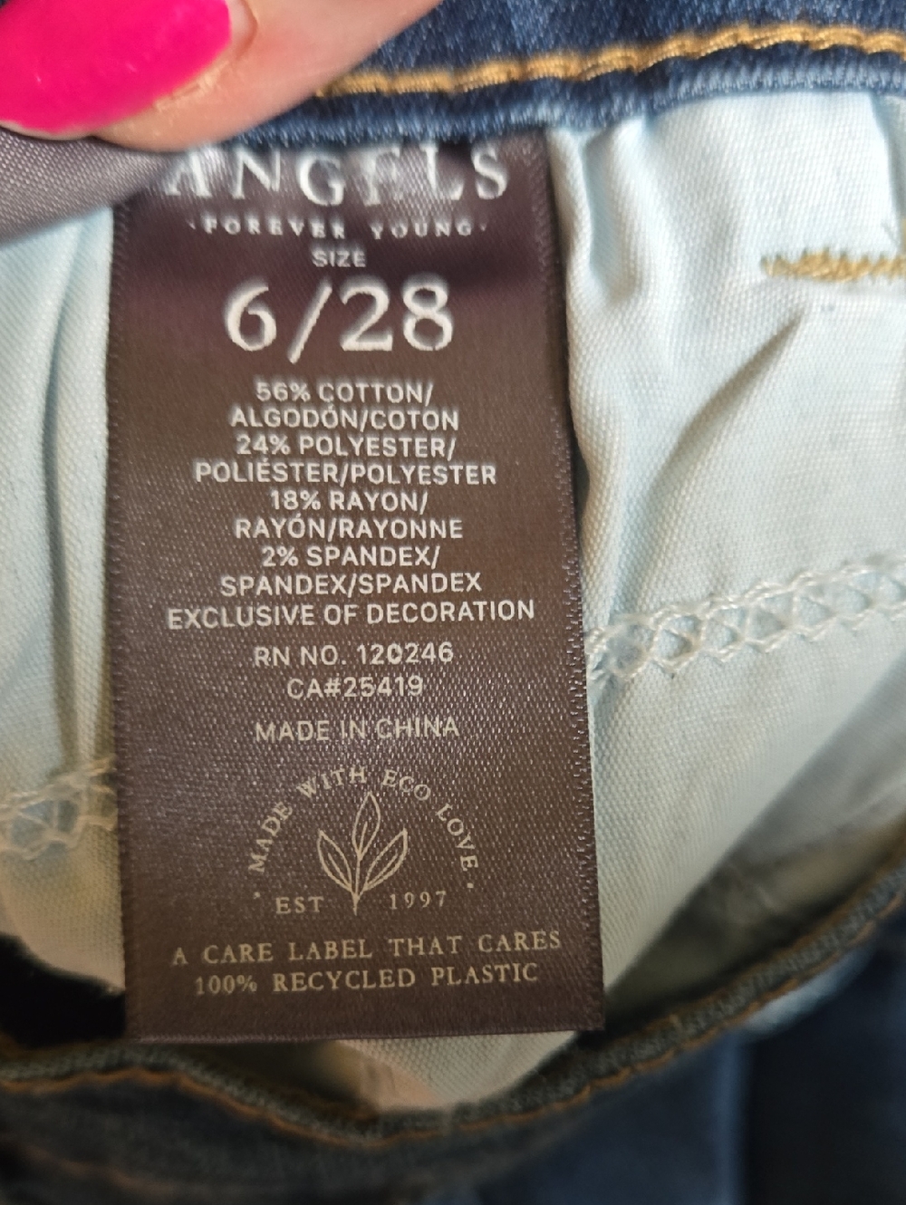 Angel's Forever Young Women's Signature Crop Jeans - Picture 8 of 12